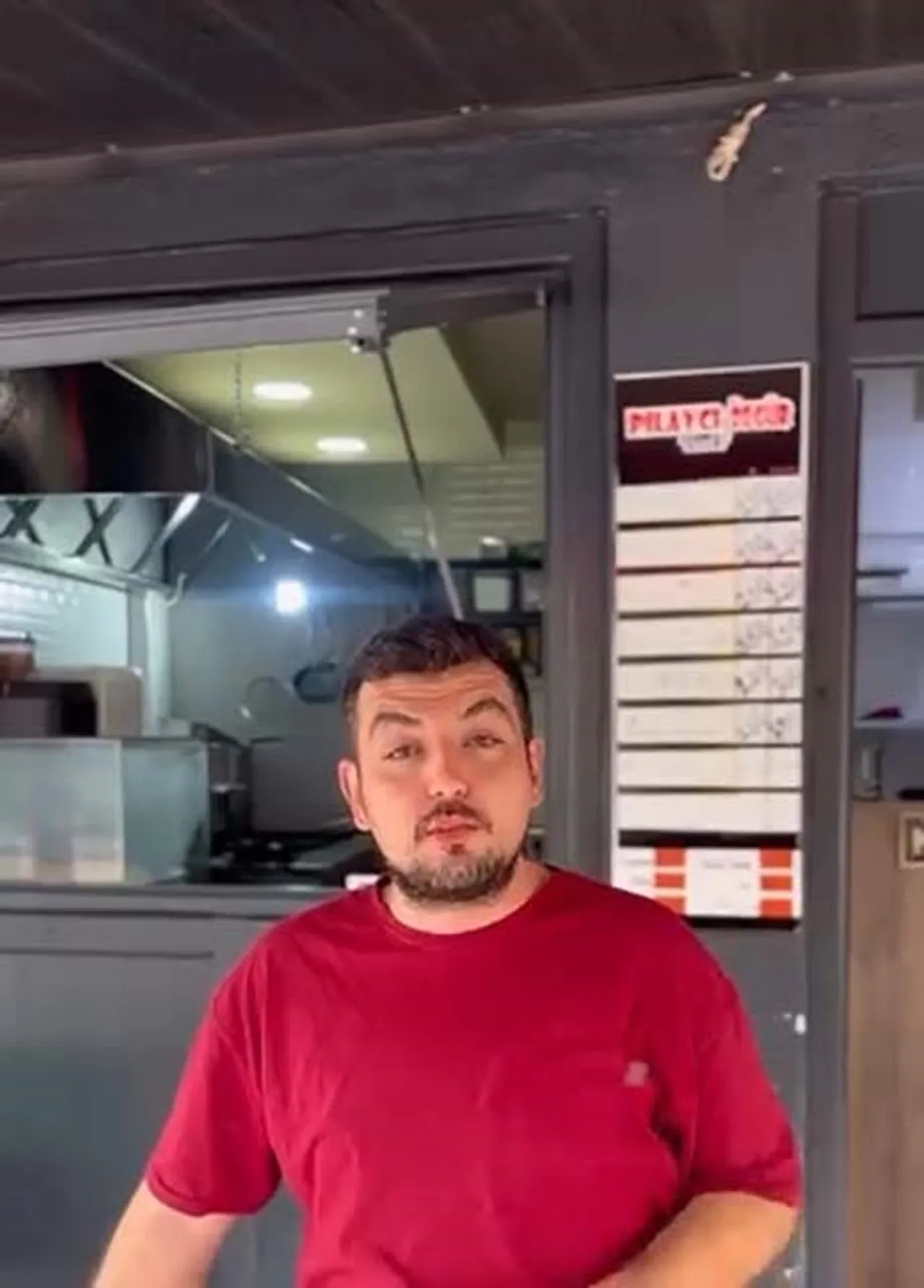 Bursada trajikomik olay! Hırsızlık için girdi, tatlı yiyip karnını doyurdu...