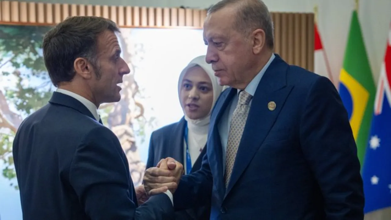 Cumhurbaşkanı Erdoğan, Fransa Cumhurbaşkanı Macron ile bir araya geldi! Güney Afrika'da G20 zirvesi