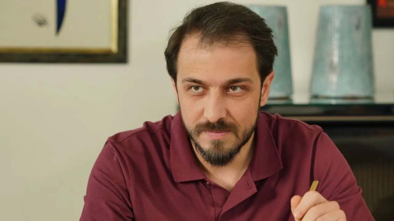 Kızılcık Şerbeti Mustafa yaşıyor mı? Emrah Altıntoprak diziye geri dönüyor iddiası