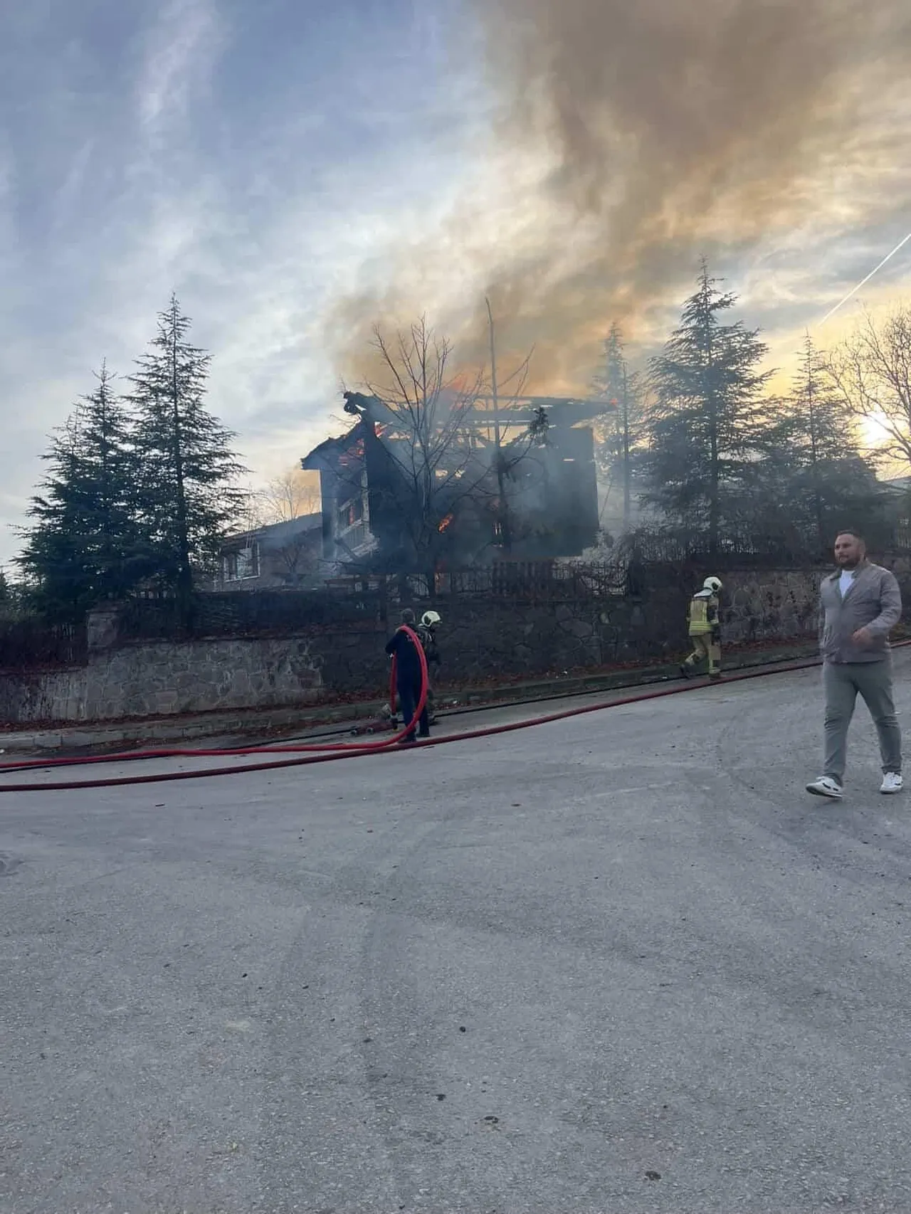 Rize'den Ankara'ya taşınmıştı: 200 yıllık serender kül oldu!