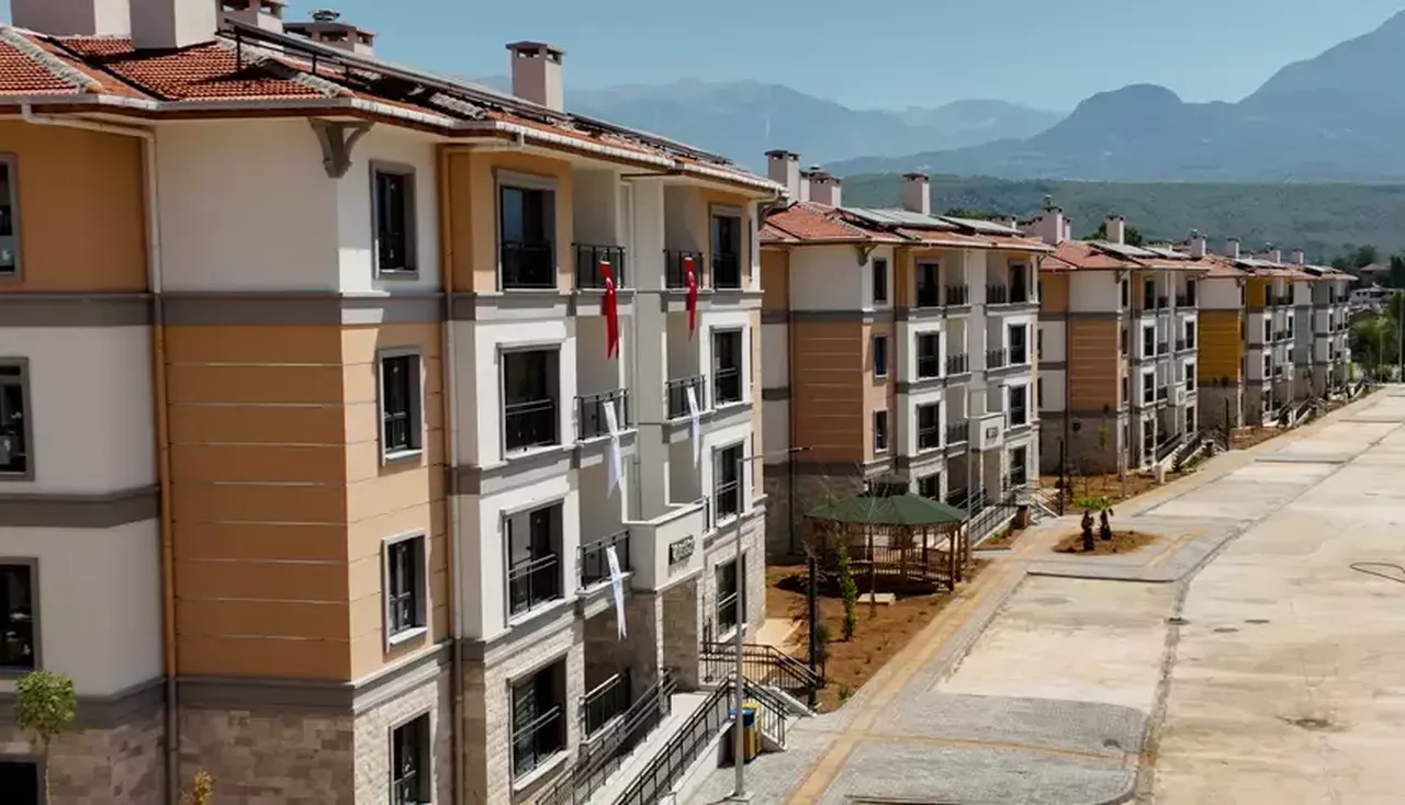 TOKİ yüzde 10 peşinat ne zaman ödenir, ödemeler nereye yapılacak? İlk teslimat 2027 Mart ayında!