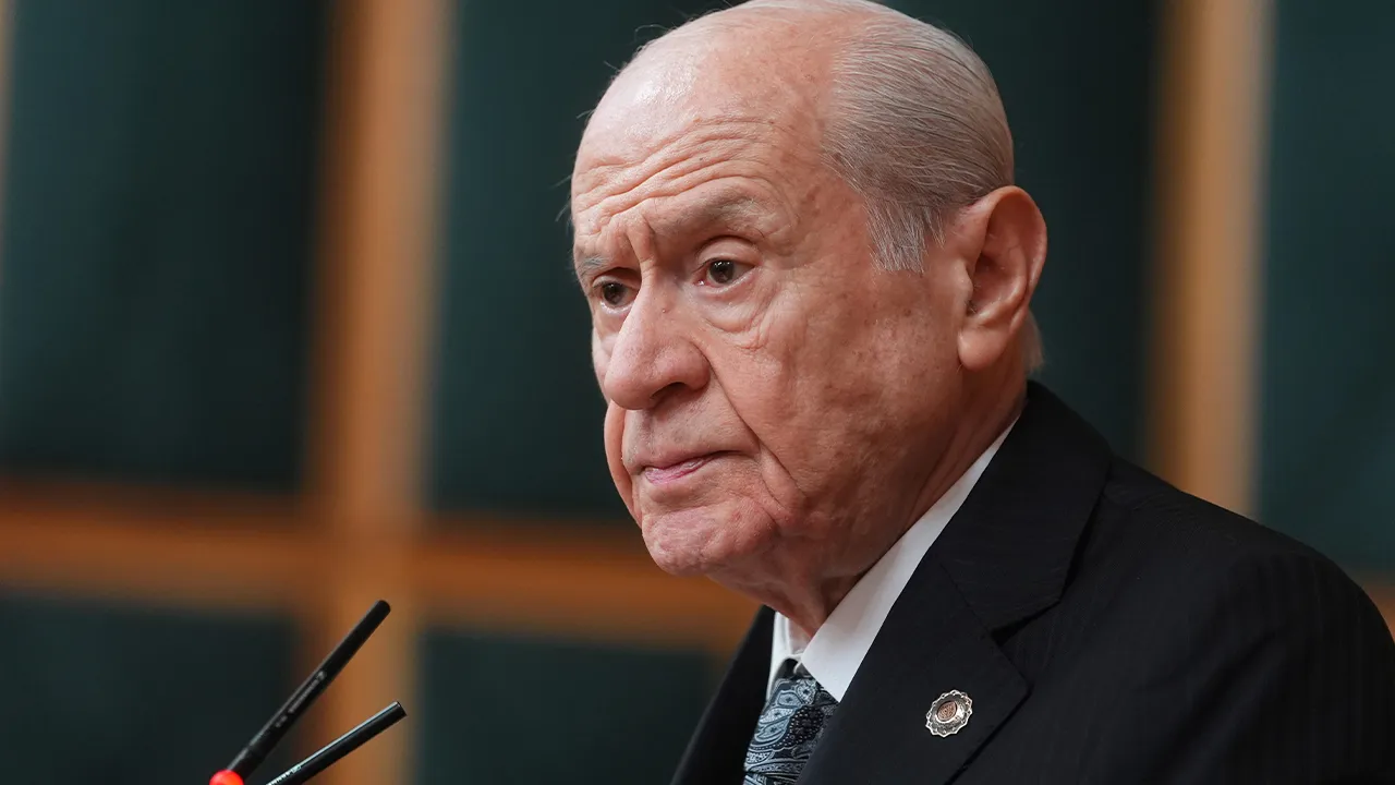 Bahçeli'den 24 Kasım mesajı: Öğretmenlerimiz hiç sönmeyecek medeniyet ışığımızdır