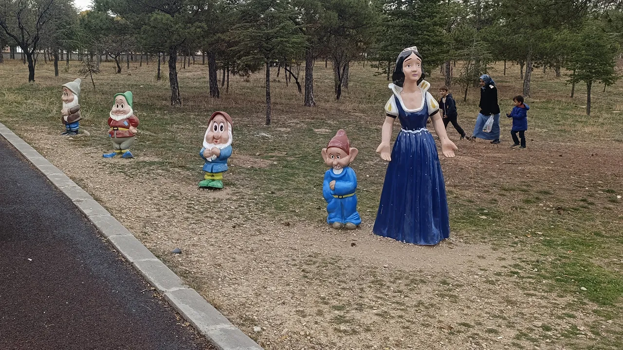 Bu da oldu! Pamuk Prenses'in cücelerini çaldılar