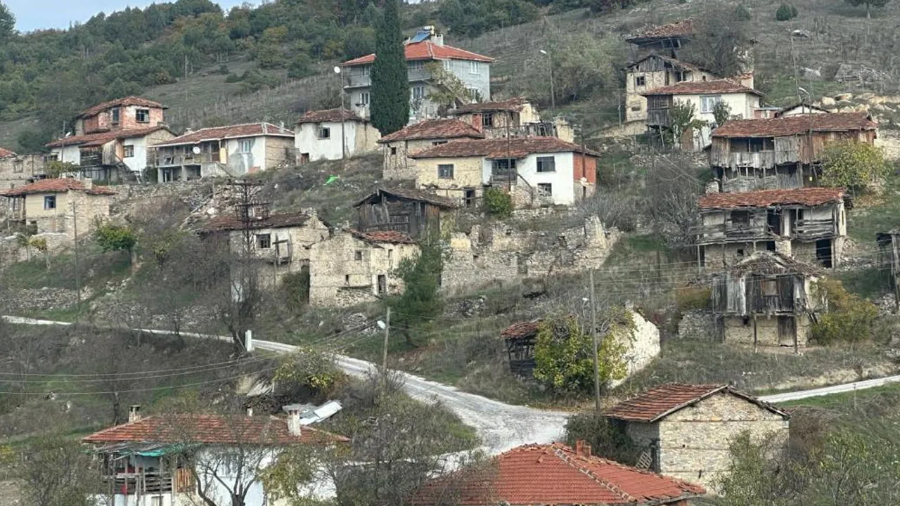Bursa'da 450 yıllık köy, hayalet köye dönüştü: Sadece 4 kişi yaşıyor!