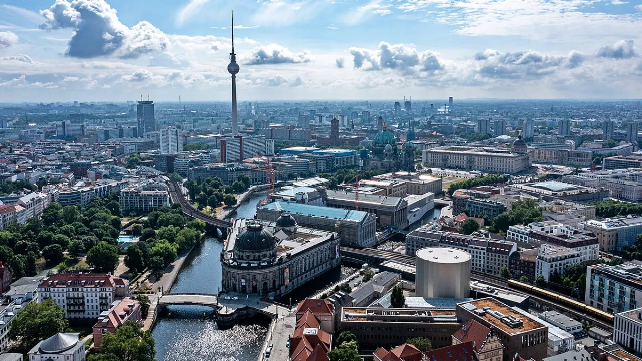 9. Berlin