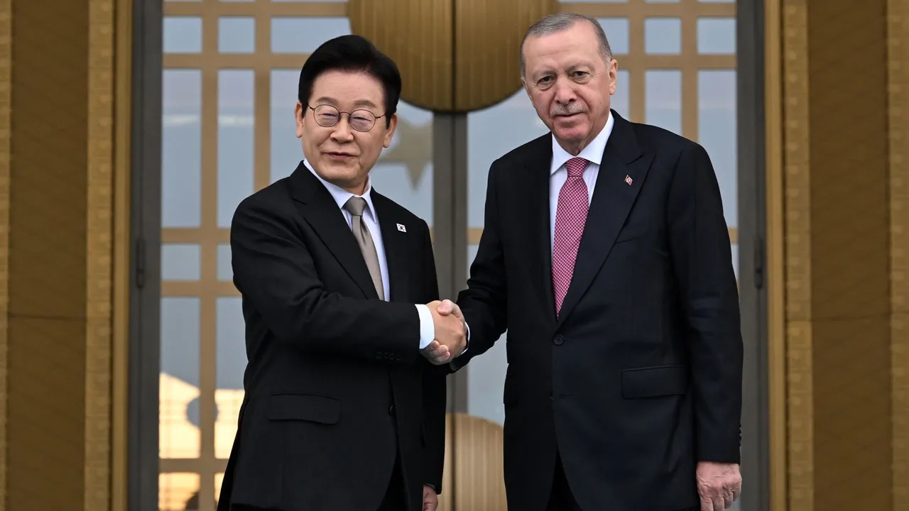 Güney Kore Devlet Başkanı Ankara'da! Cumhurbaşkanı Erdoğan resmi törenle karşıladı