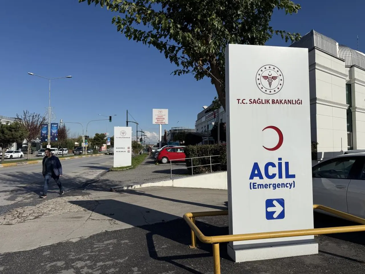 Kız öğrenci yurdunda zehirlenme şüphesi! Çok sayıda öğrenci hastanelik oldu