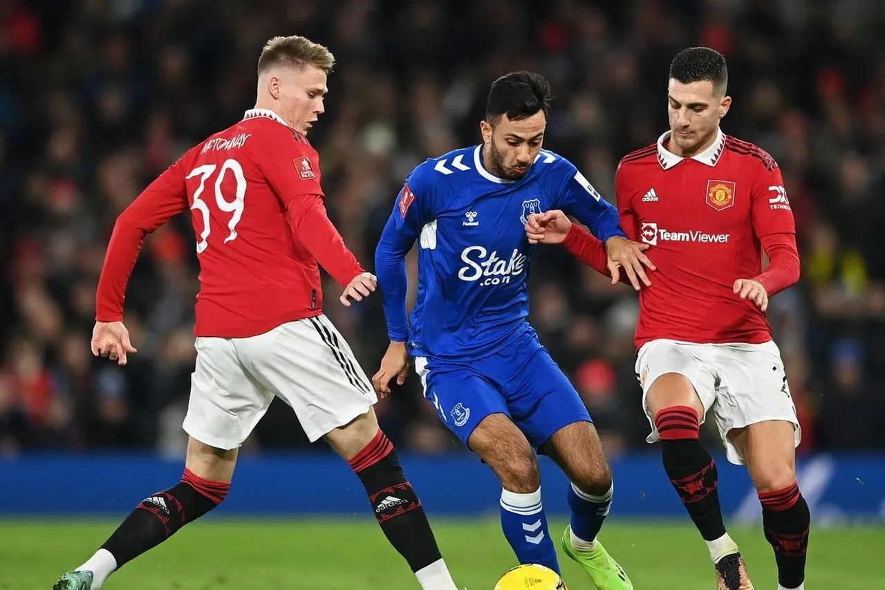 Manchester United - Everton maçı hangi kanalda, nerede izlenir, şifresiz mi? Muhtemel 11 açıklandı