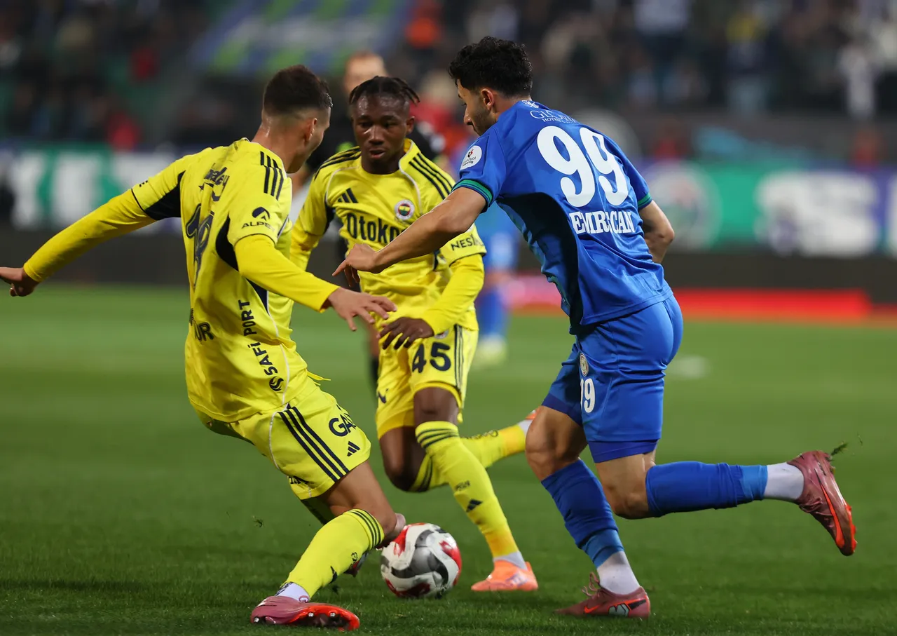 Fenerbahçe, Süper Lig'de art arda 5'inci galibiyetini aldı