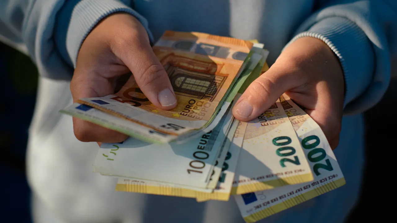 Almanya’da parkmetre soygunu! Belediye çalışanı 48 milyon TLlik vurgun yaptı