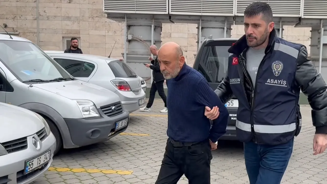 Bakıcı olarak gittiği evden cebi para dolu mont çaldı