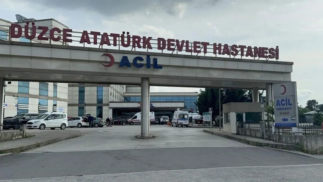 Düzce'de okulda acı biberi fazla kaçıran öğrenciler hastanelik oldu!