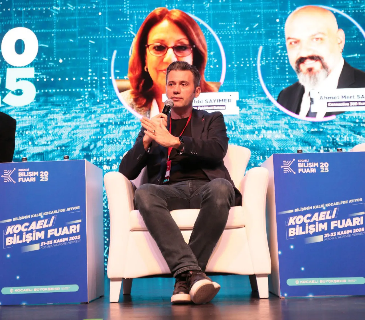 İhlas Medya Grubu Dijital Varlıklar Genel Müdürü Volkan Ormanlı'nın da konuşmacı olarak katıldığı panellerde, yazılım geliştirme süreçleri, geleceğin meslekleri ve dijital dönüşüm üzerine yapılan söyleşiler ilgi gördü.