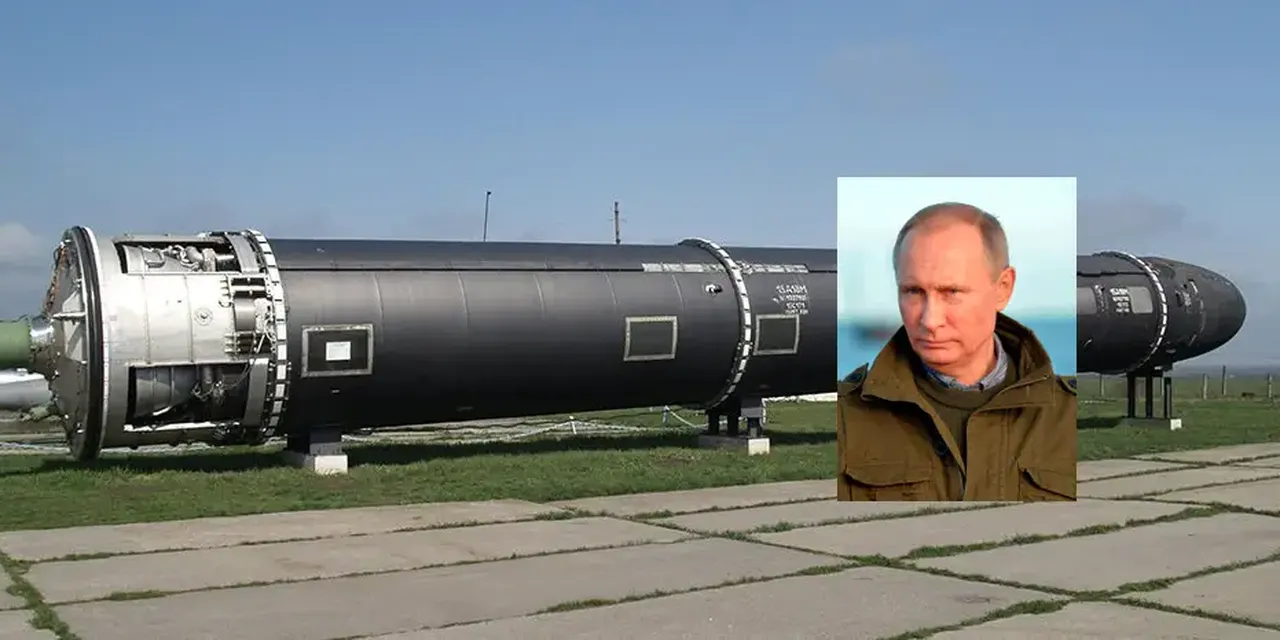 RS-28 Sarmat, Rus yapımı bir MIRV ağır termonükleer kıtalararası balistik füzedir. Füze, geliştirilme aşamasında olup eskiyen R-36M füzelerinin yerini alması planlanmaktadır.