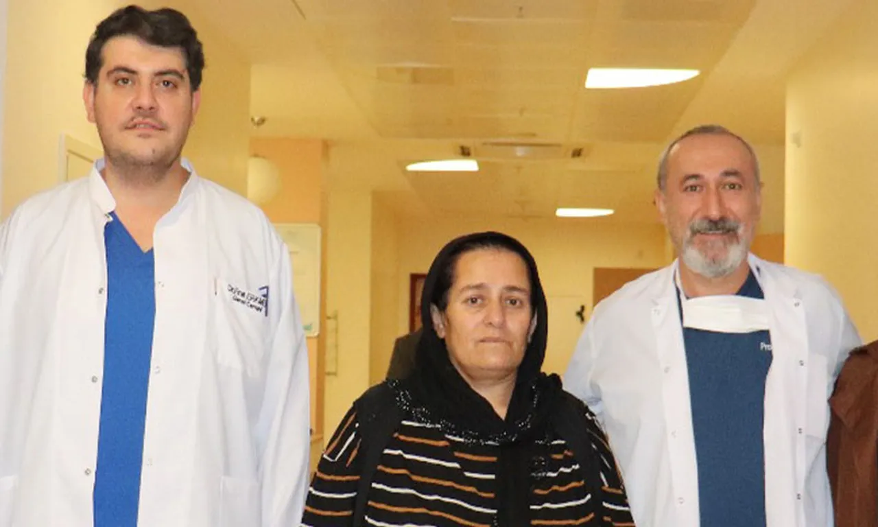 Yürüyemez ve nefes alamaz durumdaydı! 15 kiloluk tümör çıktı