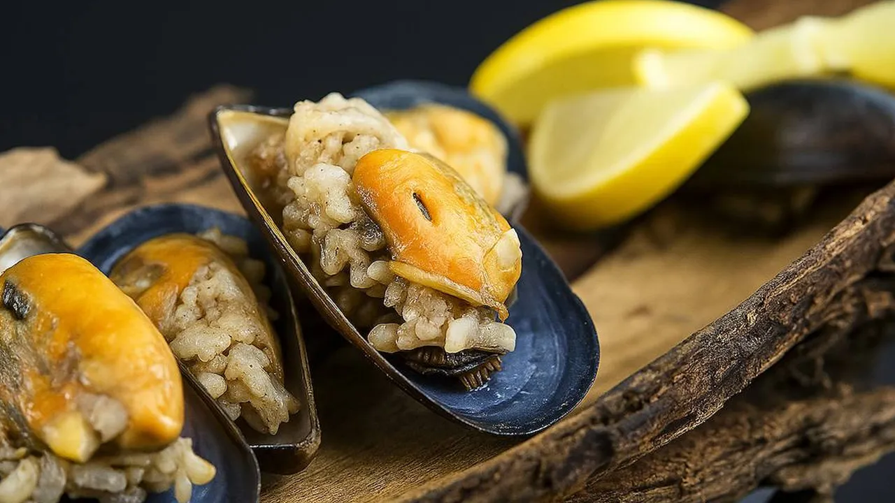 Uzman isim midyelerdeki zehirlenme tehlikesine dikkat çekti