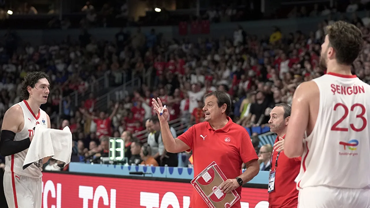 Avrupa ikincisi 12 Dev Adam parkeye çıkıyor: Rakip Bosna Hersek