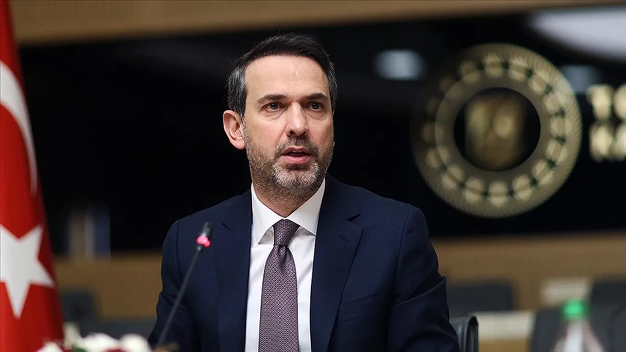 Enerji ve Tabii Kaynaklar Bakanı Alparslan Bayraktar