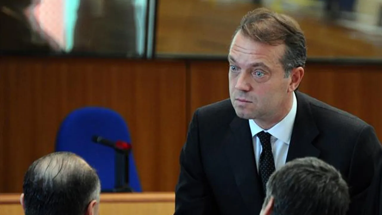 Cem Uzan'a 20'nci dava şoku! Hesaplarına ve varlıklarına el konuldu