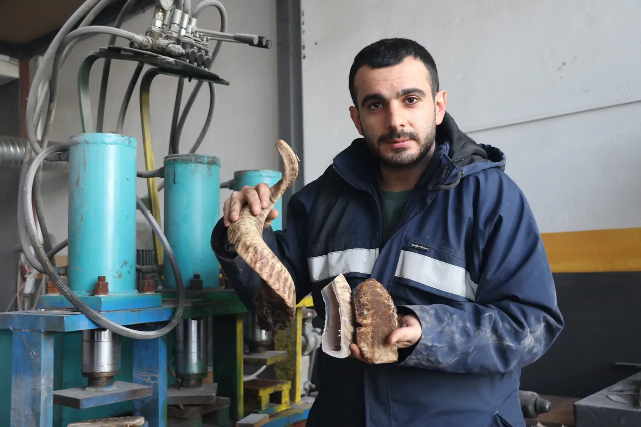 Dünyaca ünlü Sivas bıçağına 100 yıl sonra gelen yenilik! Koleksiyonerler bile hayran kaldı
