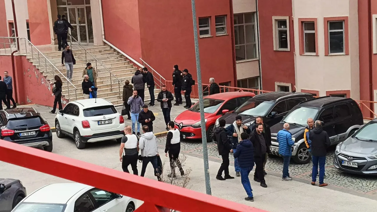 Gümüşhane Üniversitesi'nde silahlı rehine krizi! Özel Harekat bölgede