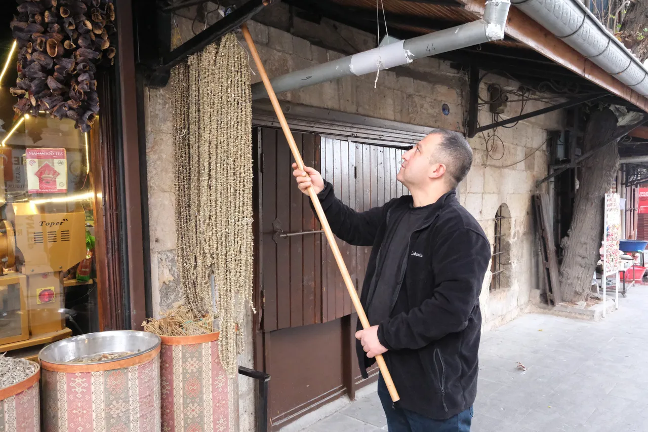 Kilosu 2 bin TL’yi buldu, talep yine de azalmıyor! Eklem ağrılarına şifa oluyor