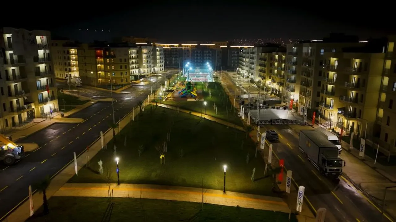 Küllerinden doğdu! Bakan Kurum: Hatayımız yine ışıl ışıl