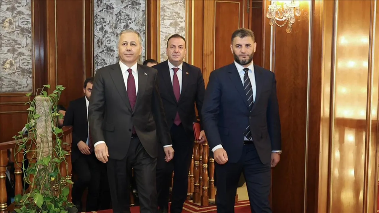 Libya Ulusal Birlik Hükümeti (UBH) İçişleri Bakanı İmad et-Trabelsi, İçişleri Bakanı Ali Yerlikaya ile iki ülke arasındaki güvenlik iş birliğini güçlendirmenin yollarını görüştü.