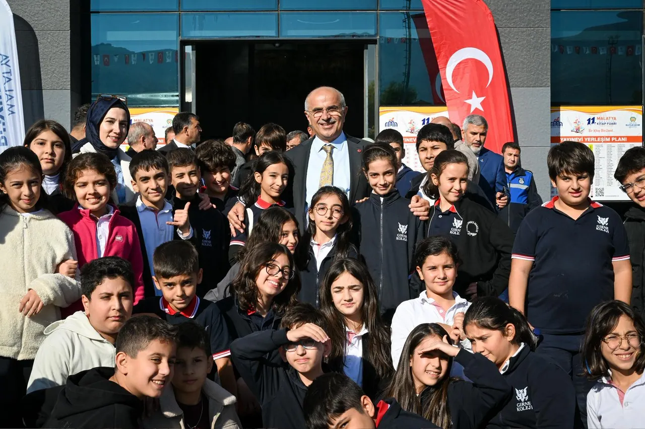 Malatya bölgenin en büyük kütüphanesine kavuşuyor: 7 gün 24 saat açık olacak