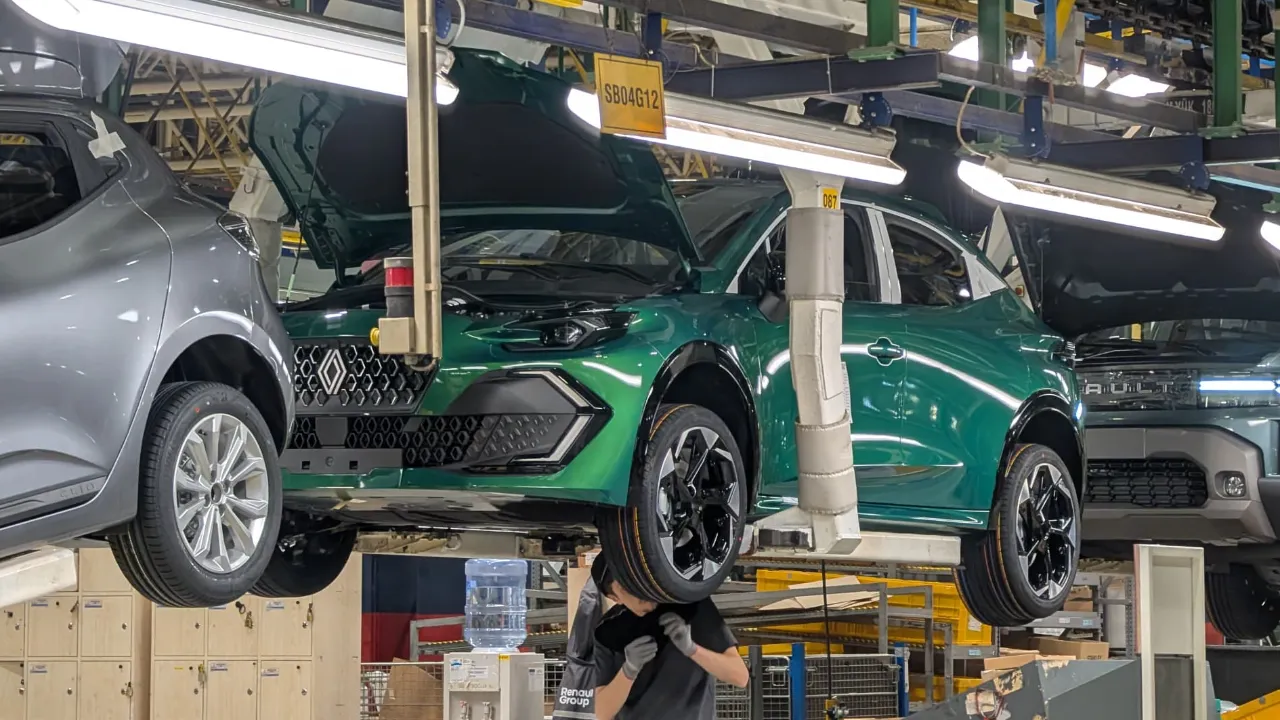 Renault’un yeni üssü resmen Türkiye! Fransa 'Çin’in planı bozuldu' dedi: Binlerce yeni istihdam sağlayacak