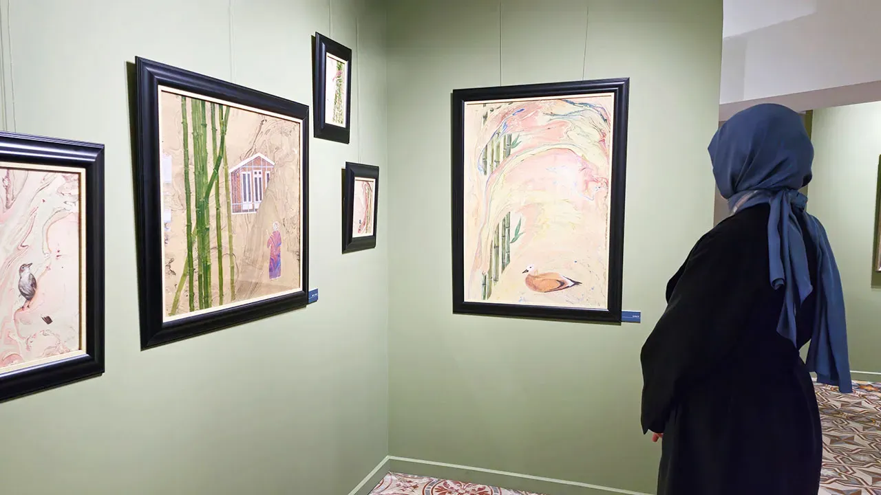 Sarayın sultanları! Usta sanatçı Dolmabahçe’deki kuşları gözleyip resmetti