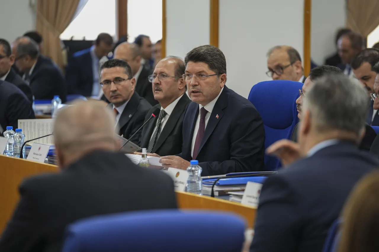 Yeni anayasa, suça sürüklenen çocuklar, cezaevleri, Rojin Kabaiş...  Bakan Tunç tüm sorulara cevap verdi