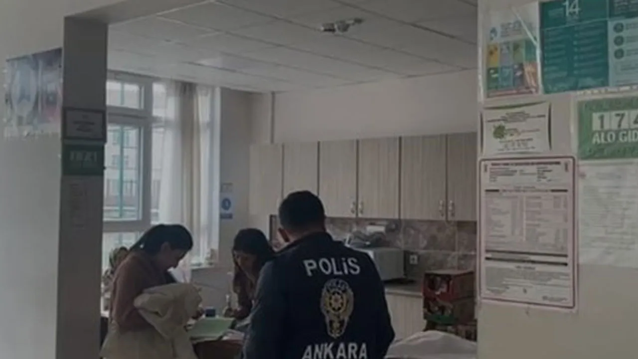 Ankara'da okulda 10 öğrenci, yedikleri poğaçadan hastanelik oldu