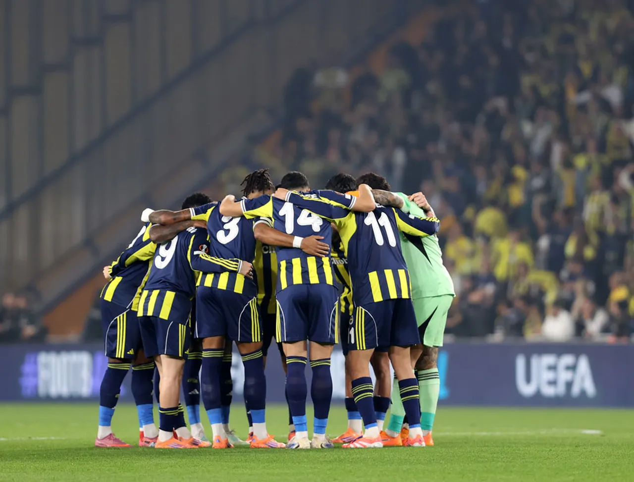 Fenerbahçeli oyuncular maç öncesi kenetlendi