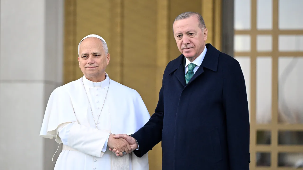 Cumhurbaşkanı Erdoğan, Papa 1e bir araya geldi