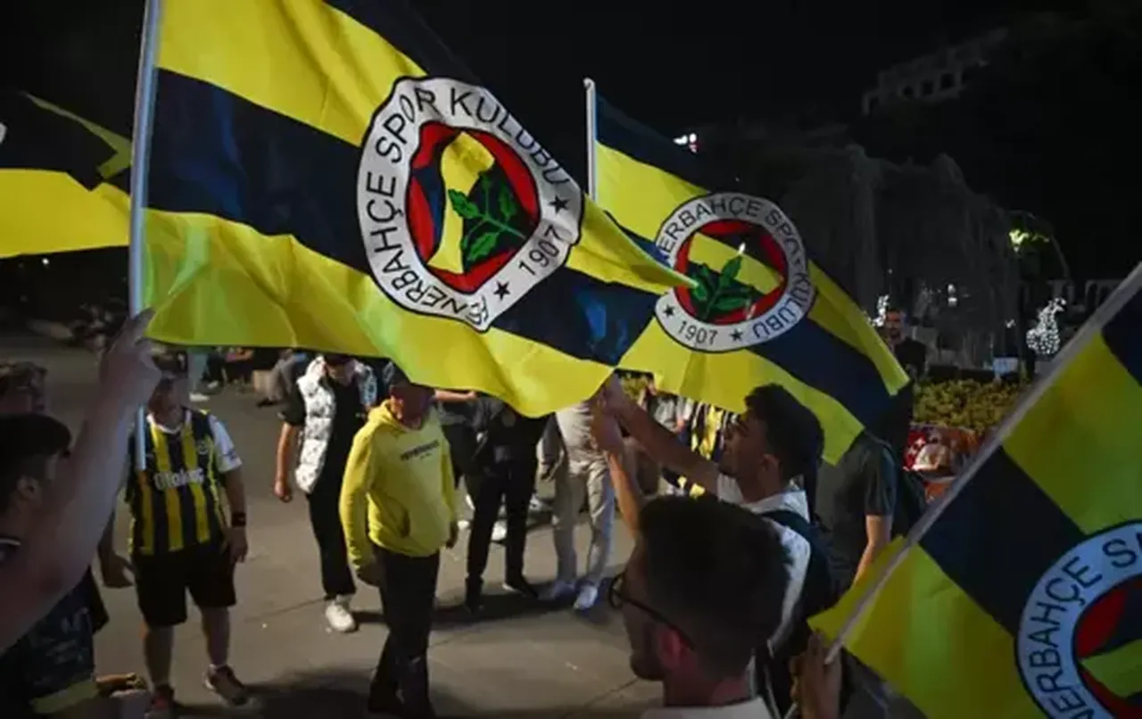 Fenerbahçe - Ferencvaros maçı hangi kanalda, nerede izlenir, şifresiz mi? Muhtemel 11 açıklandı