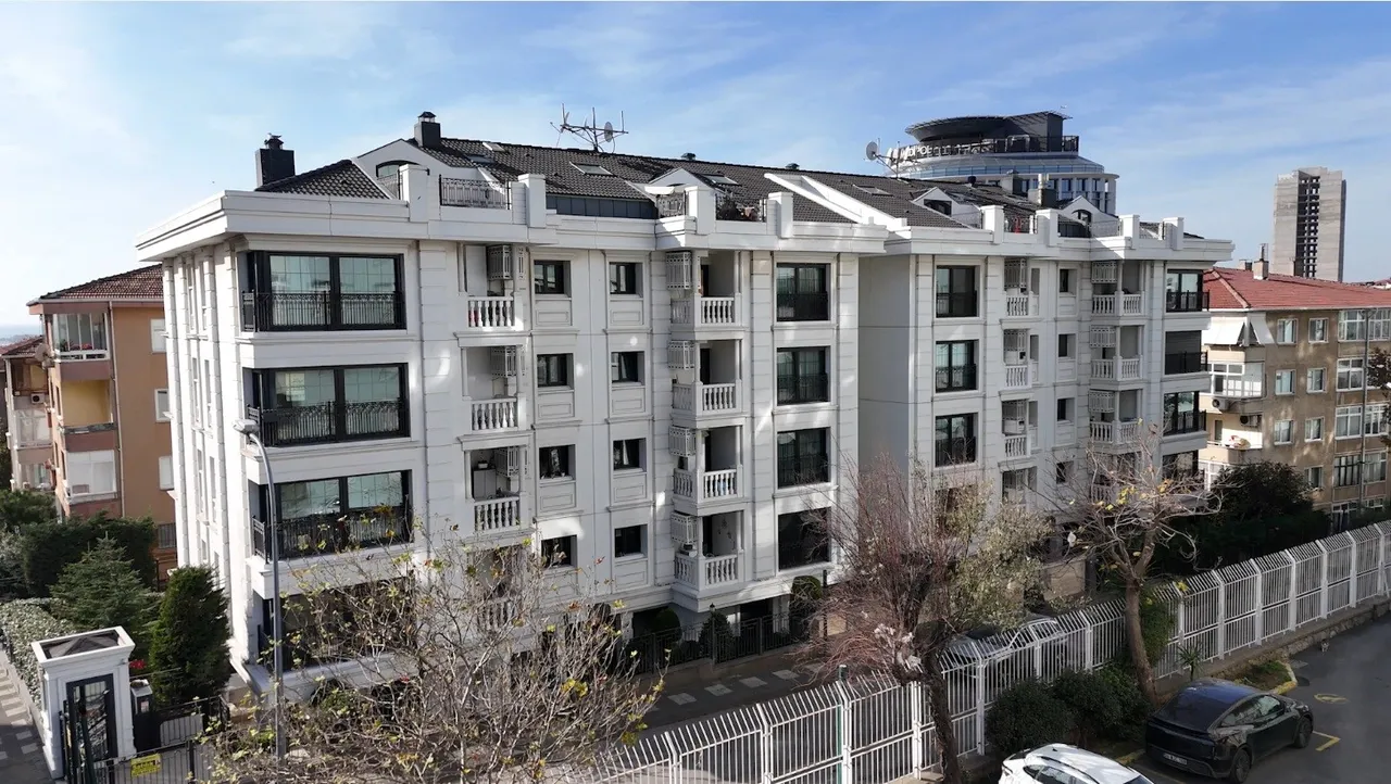 Eve bakan kiracı ve alıcıları da tek tek kaçırdı