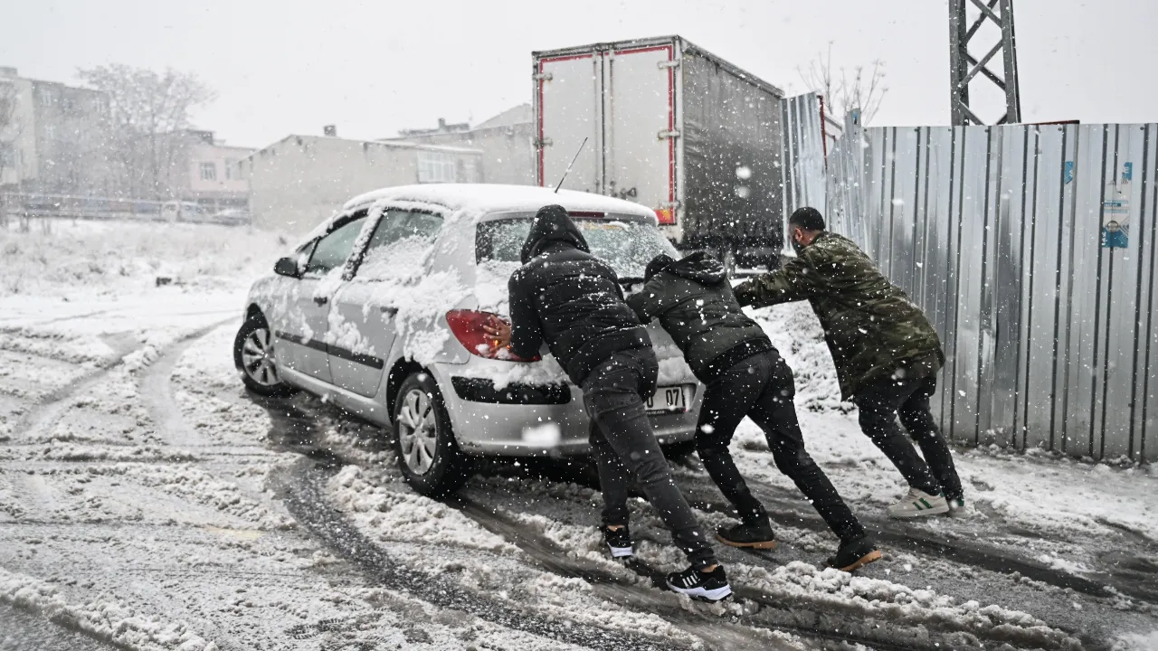 Meteoroloji açıkladı! 13 kent beyaza bürünecek, işte kar yağışı için verilen tarih