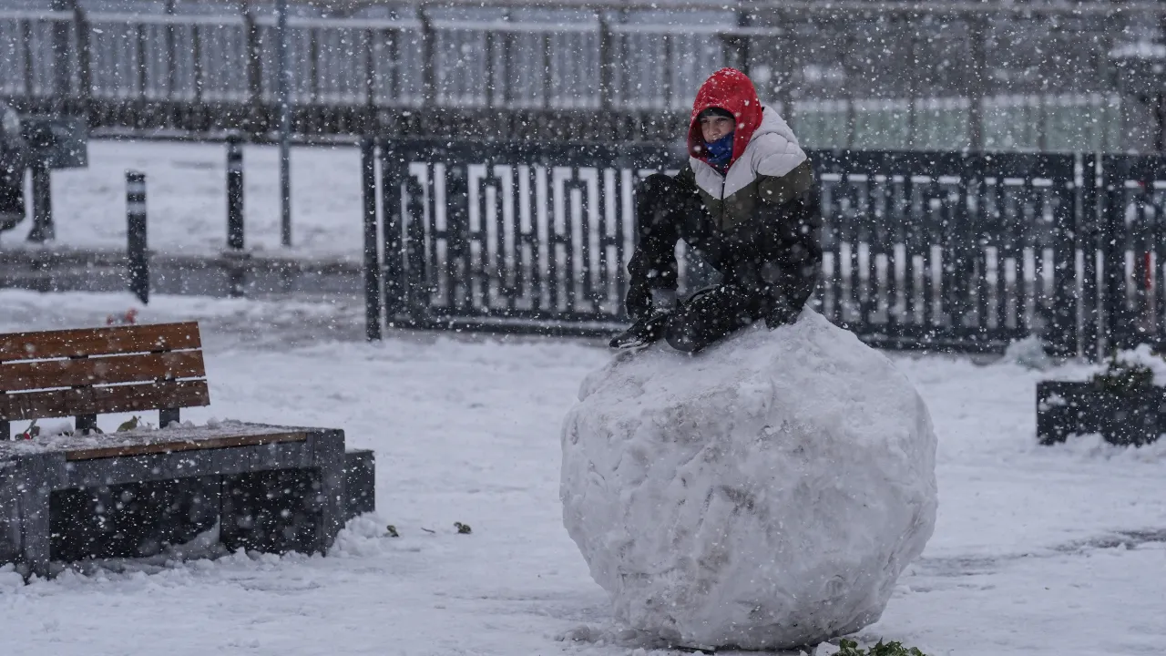 Meteoroloji açıkladı! 13 kent beyaza bürünecek, işte kar yağışı için verilen tarih