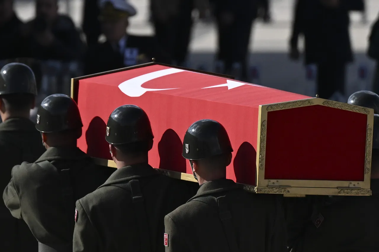 Şehitlerin kimliklerini ifşa eden emekli askerlere MSBden ret: Sosyal medya arsızları!