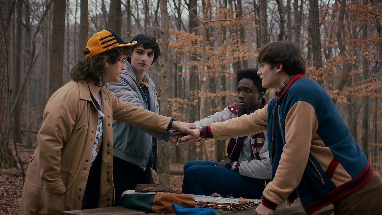 Stranger Things 6. sezon var mı, çıkacak mı? Spin-off gelebilir