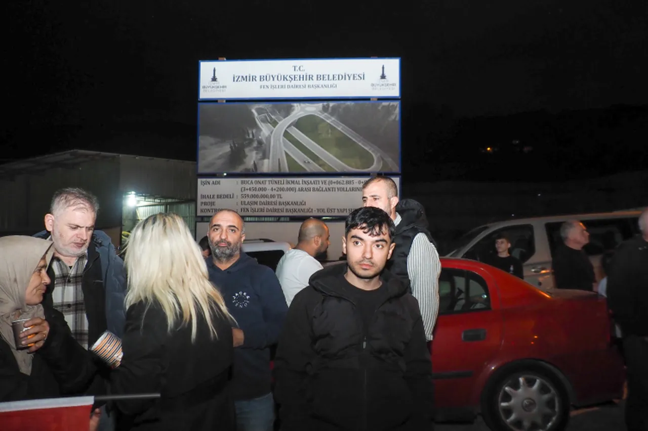 İzmir'de tünel inşaatı nedeniyle bazı evlerde çatlaklar oluştu