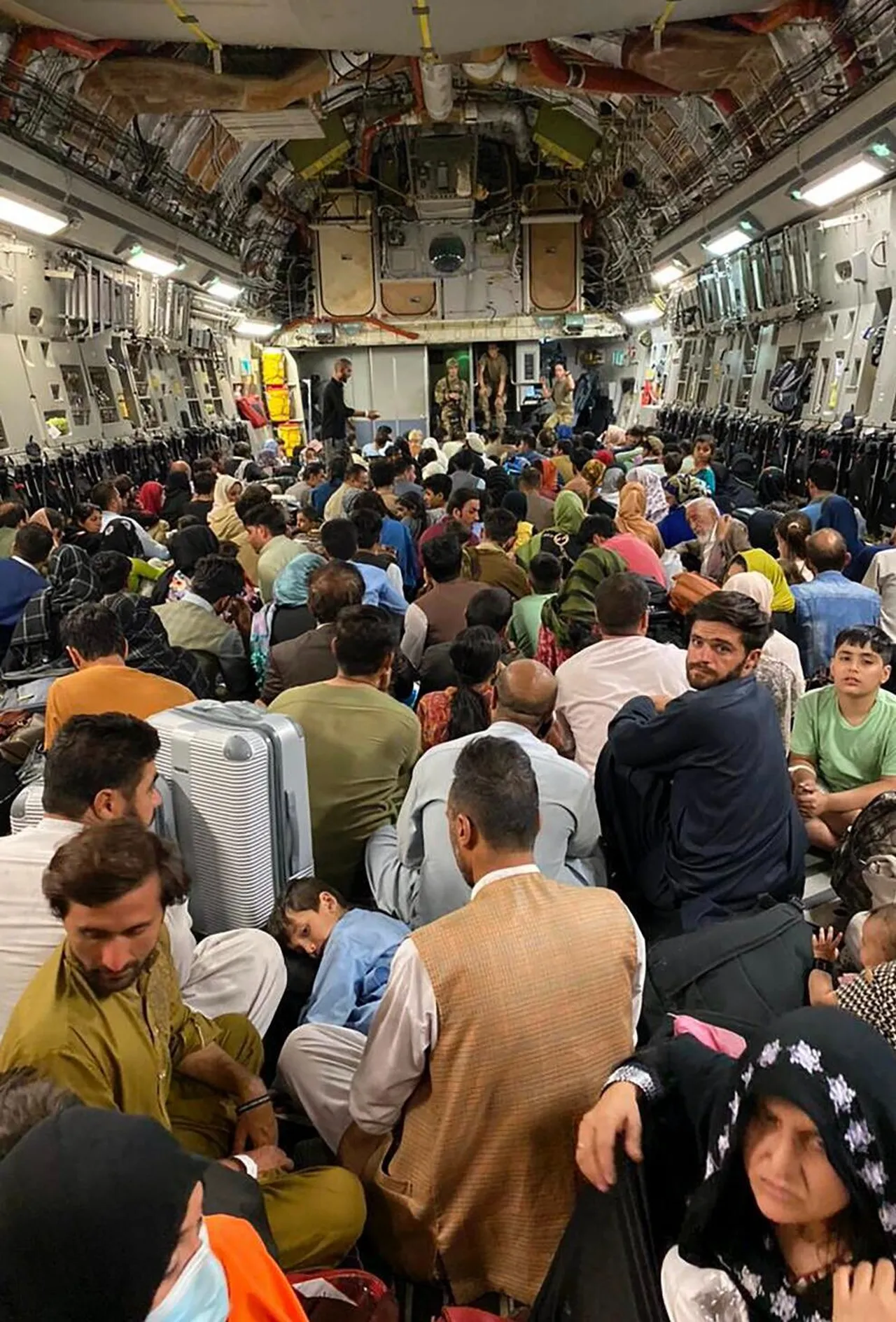 Taliban’ın yönetimi devralmasının ardından çok sayıda Afgan  ülkeden kaçmıştı