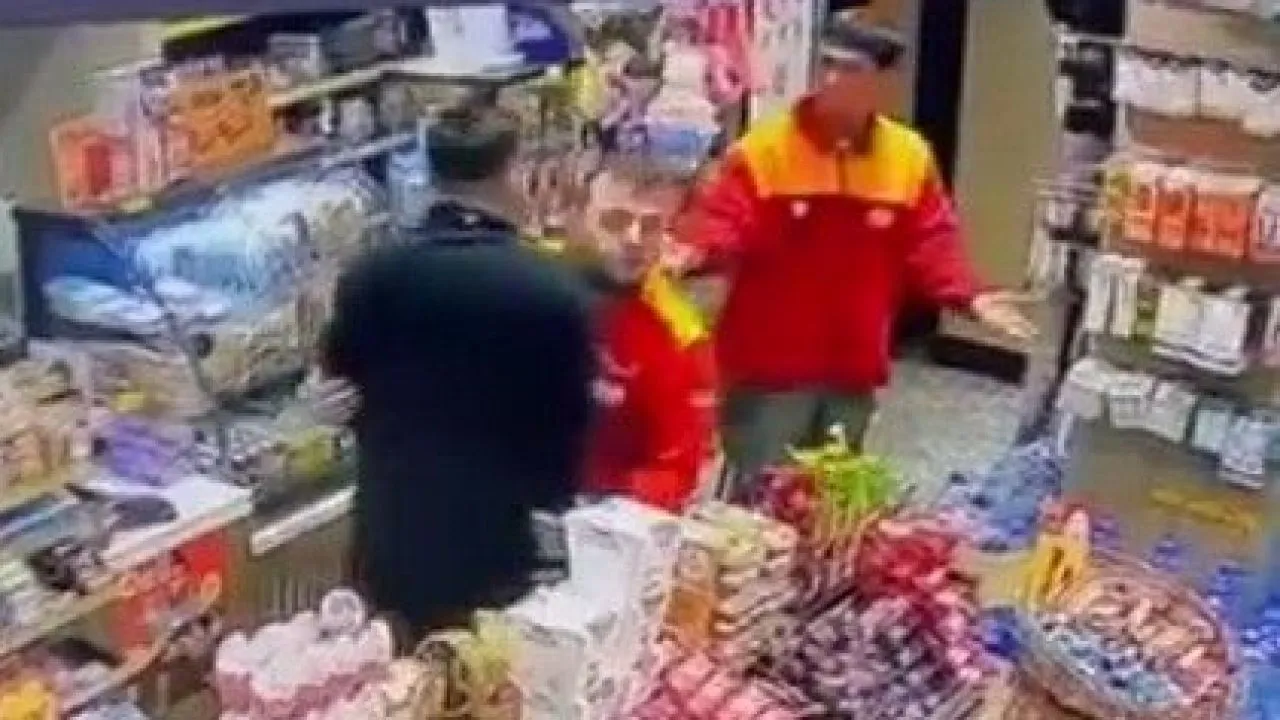 Saldırgan sürücüyü çalışanlar durdurmaya çalıştı