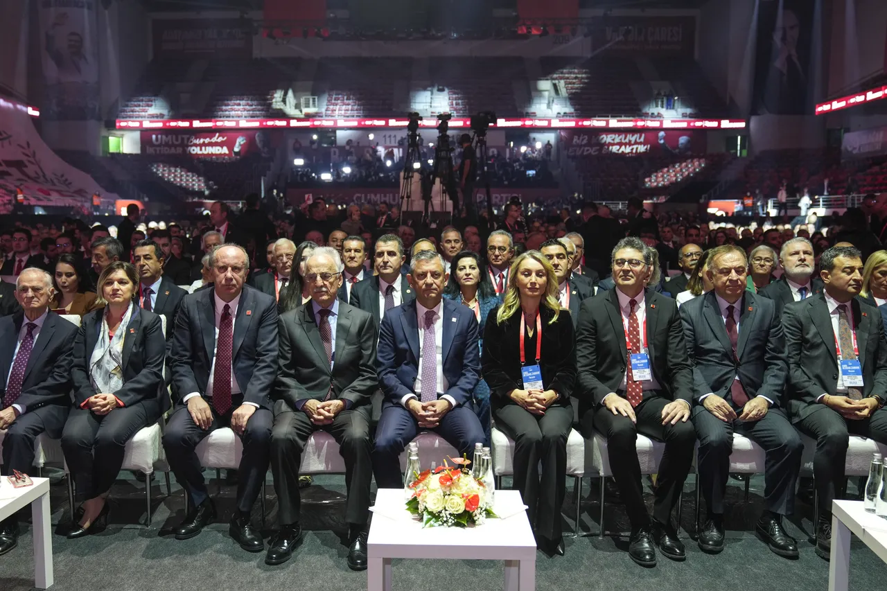 CHP Kurultayında gözler onu aradı! Kemal Kılıçdaroğlu gelmedi