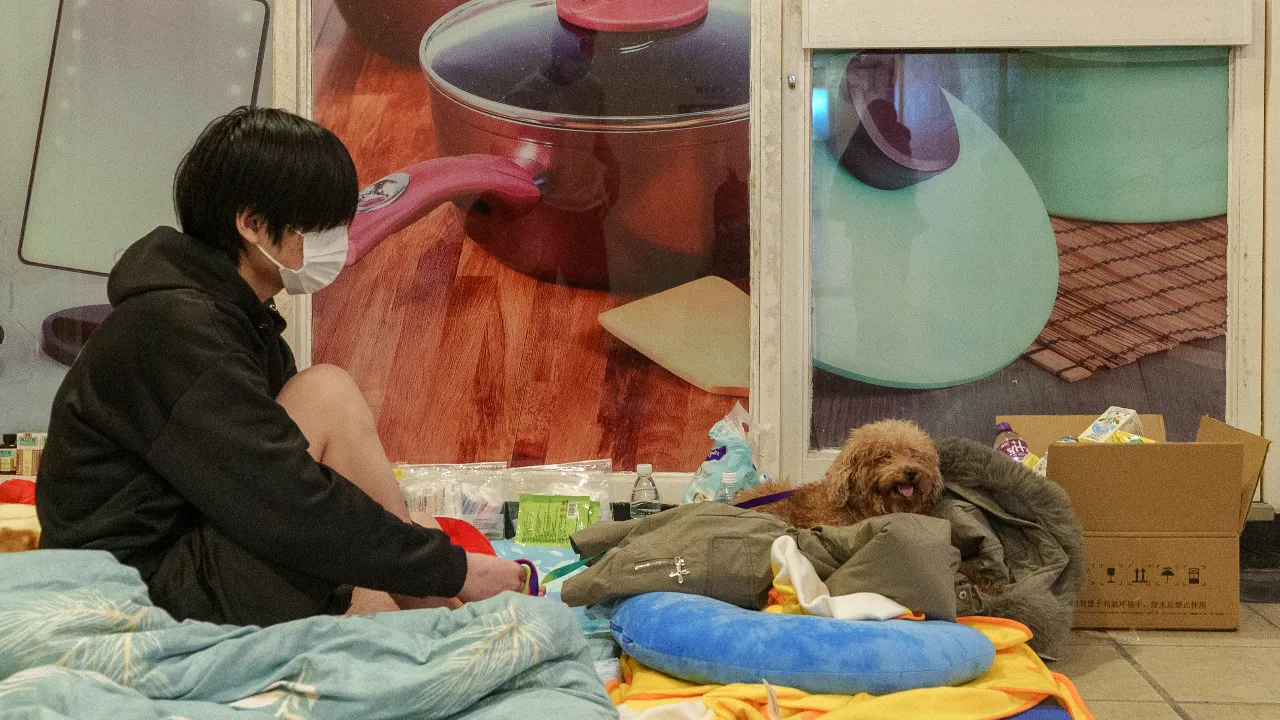 Çin'i sarsan felaket! Hong Kong yangınının görüntüleri facianın boyutunu gözler önüne serdi