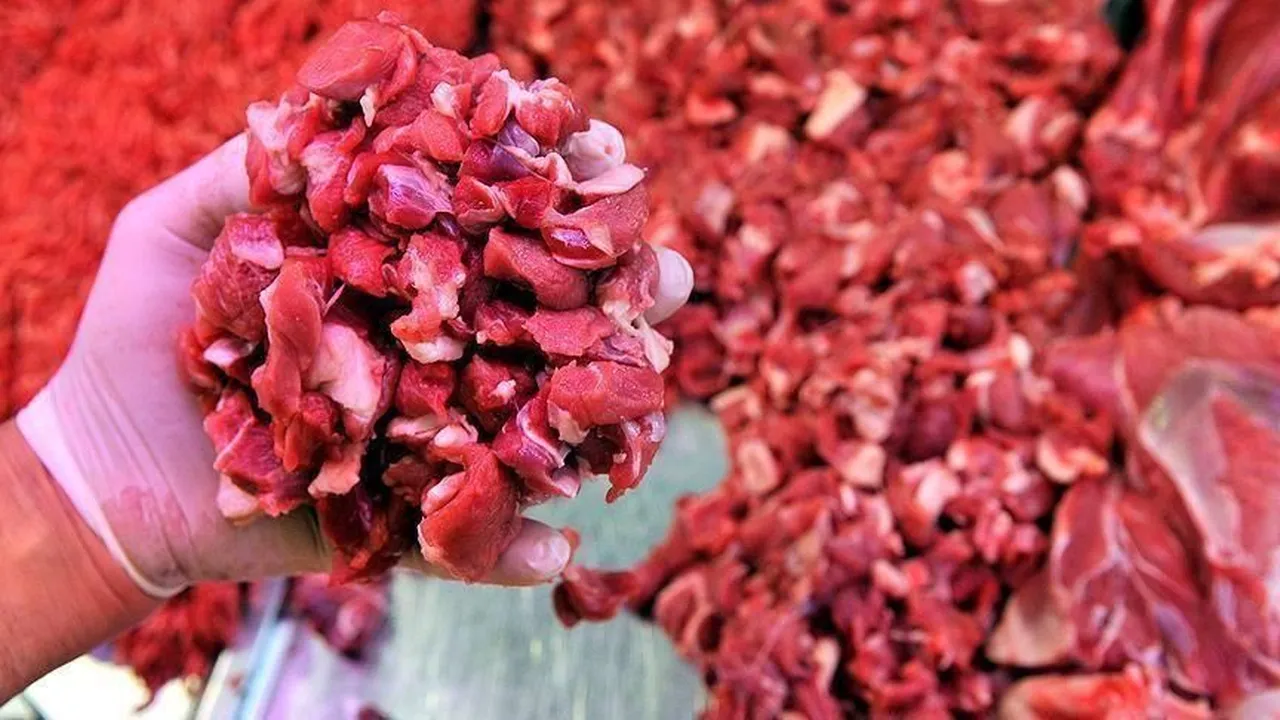 Et ve tereyağı fiyatları sabitlendi! İşte yıl sonuna kadar ucuza satılacak marketler
