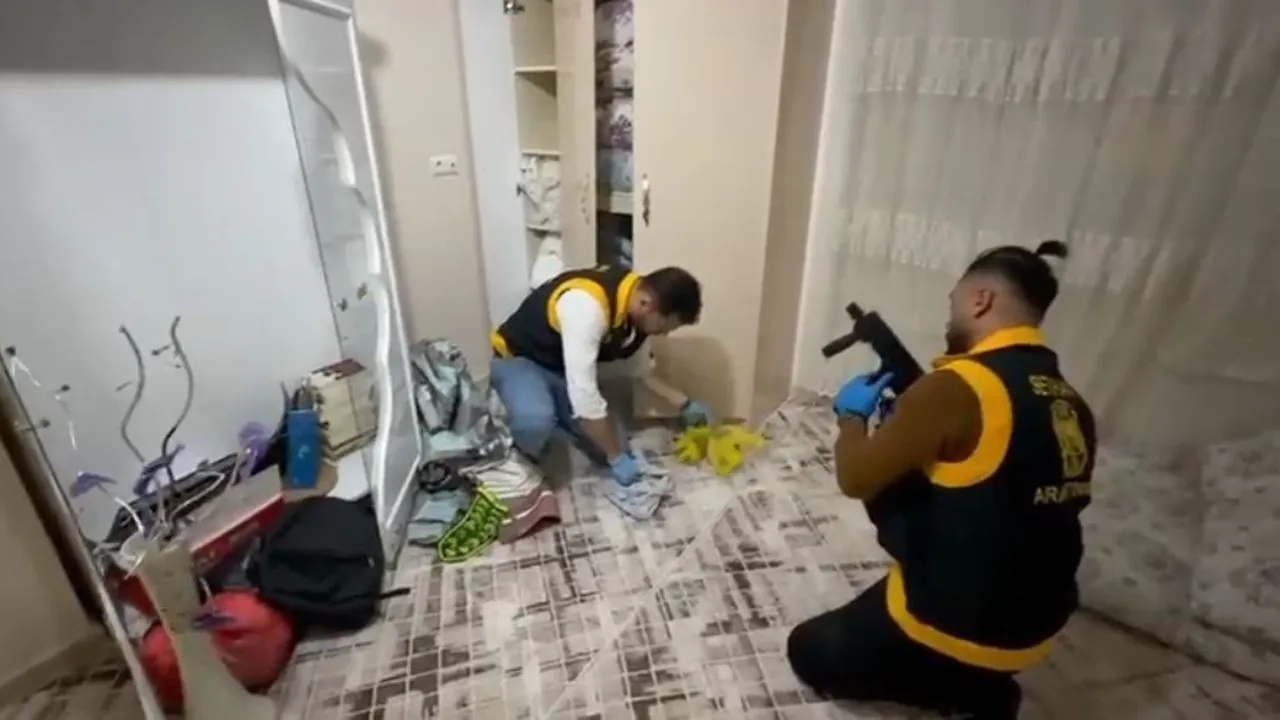 Gardıroptan cephanelik çıktı! Kardeşler kendini 'hasmımız çok' diyerek savundu