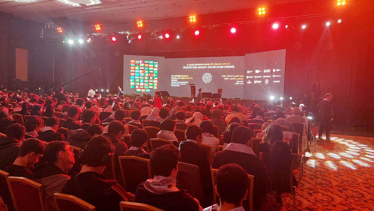 ICYF 55 ülkenin lise gençliğini İstanbul’da buluşturdu: Kararlar Birleşmiş Milletler’e gönderilecek