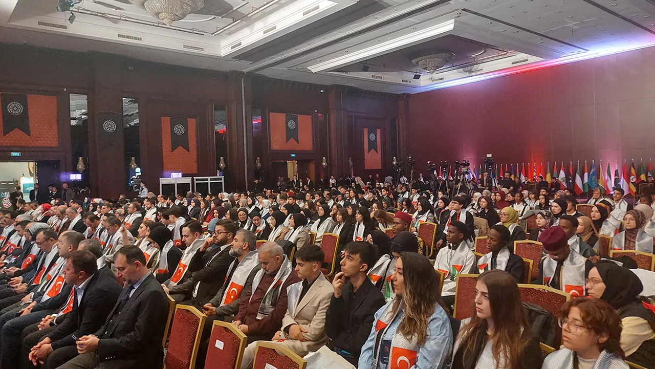 ICYF 55 ülkenin lise gençliğini İstanbul’da buluşturdu: Kararlar Birleşmiş Milletler’e gönderilecek